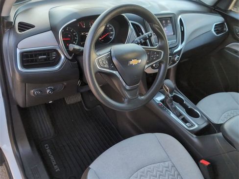 Certified 2024 Chevrolet Equinox LS image 10