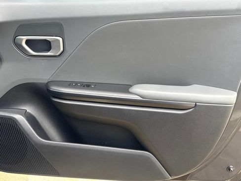Used 2025 Kia K4 FWD image 18