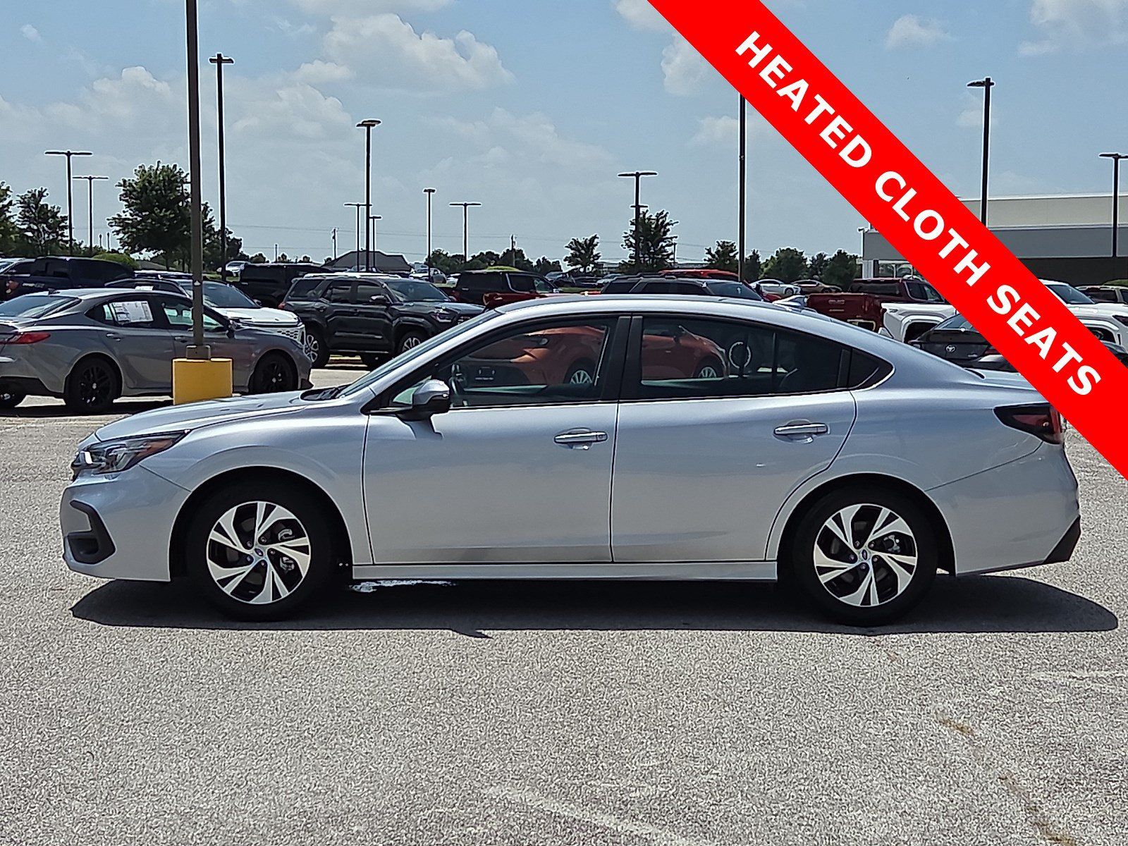 Used 2025 Subaru Legacy Premium AWD/4WD image 3