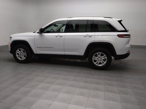 Used 2022 Jeep Grand Cherokee Laredo w/ Luxury Tech Group I image 3