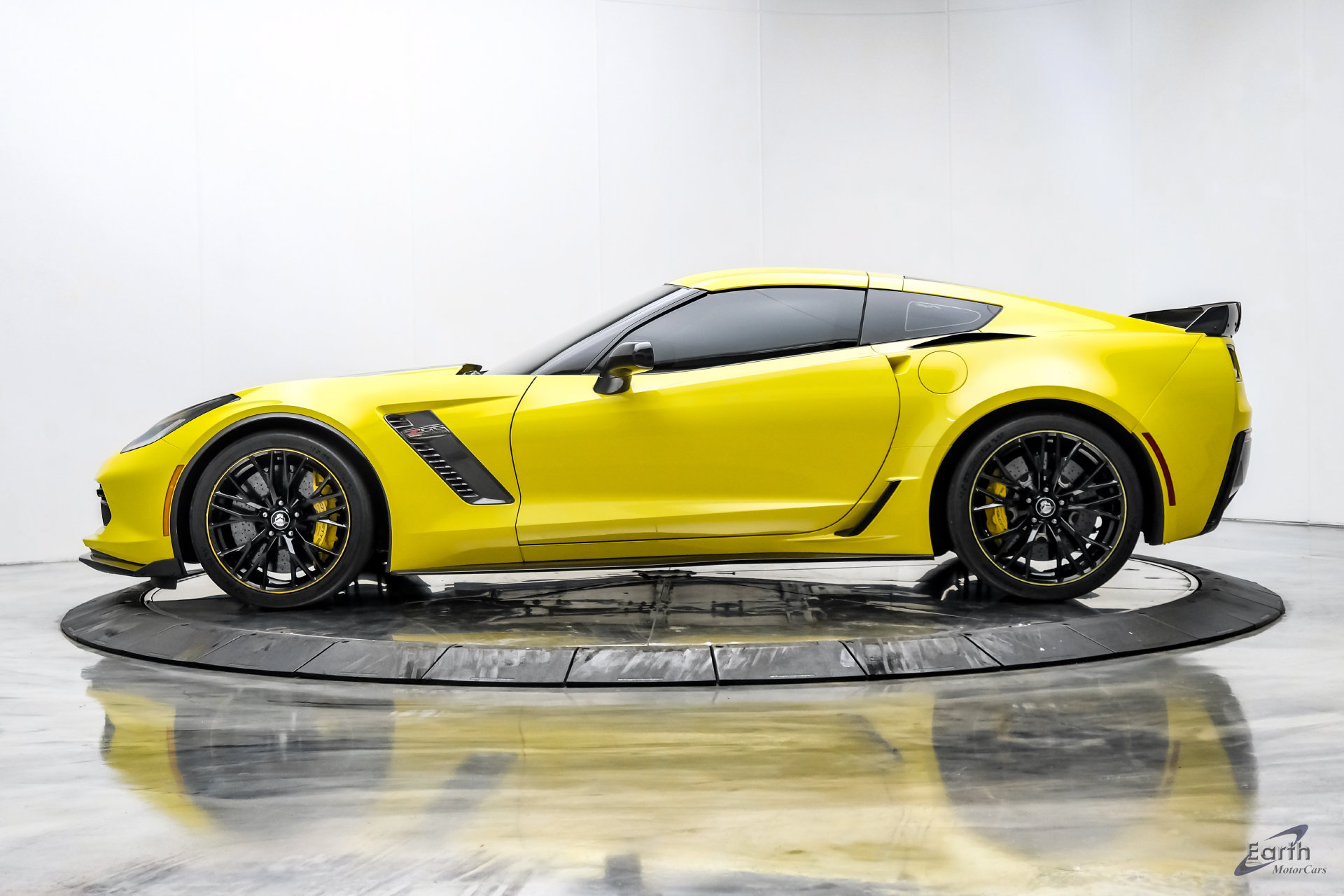 Used 2016 Chevrolet Corvette Z06 w/ C7.r Special Edition RWD image 9