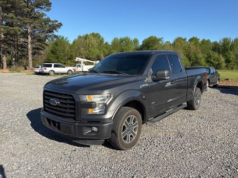 Used 2015 Ford F150 XLT w/ Equipment Group 301A Mid image 4
