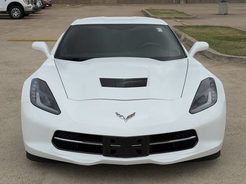 Used 2019 Chevrolet Corvette Stingray Coupe w/ 1LT RWD image 9