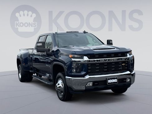 Used 2022 Chevrolet Silverado 3500 LT w/ Convenience Package image 10