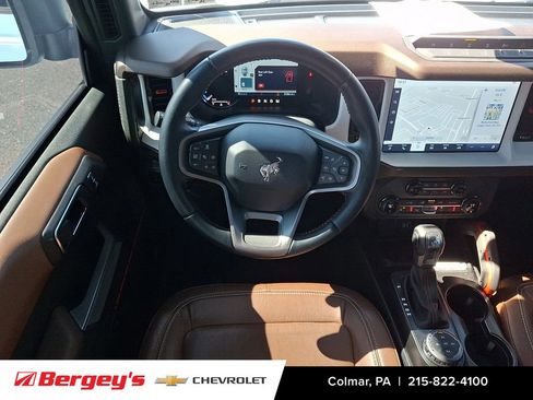 Used 2023 Ford Bronco Heritage Edition AWD/4WD image 13