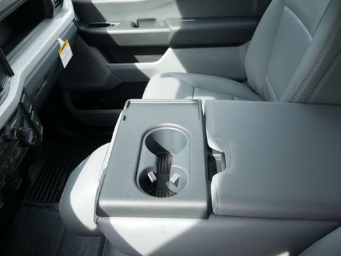 New 2026 Ford F250 XL w/ XL Driver Assist Package AWD/4WD image 12