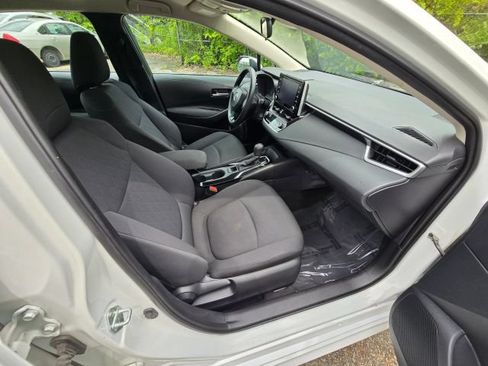 Used 2021 Toyota Corolla LE FWD image 15