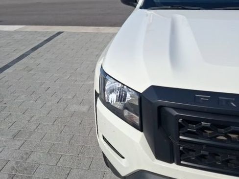 Used 2022 Nissan Frontier S RWD image 8