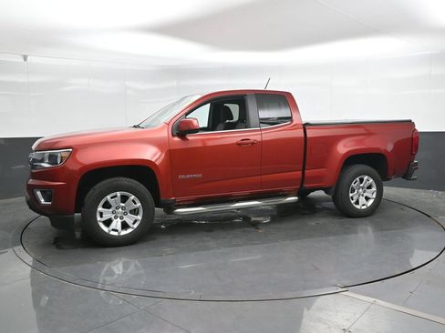 Used 2016 Chevrolet Colorado LT w/ LT Convenience Package RWD image 7