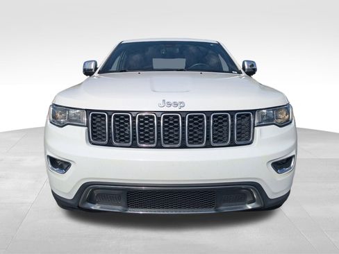 Used 2018 Jeep Grand Cherokee Limited image 11
