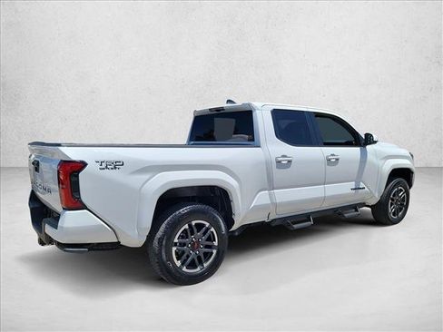 Used 2025 Toyota Tacoma TRD Sport RWD image 5