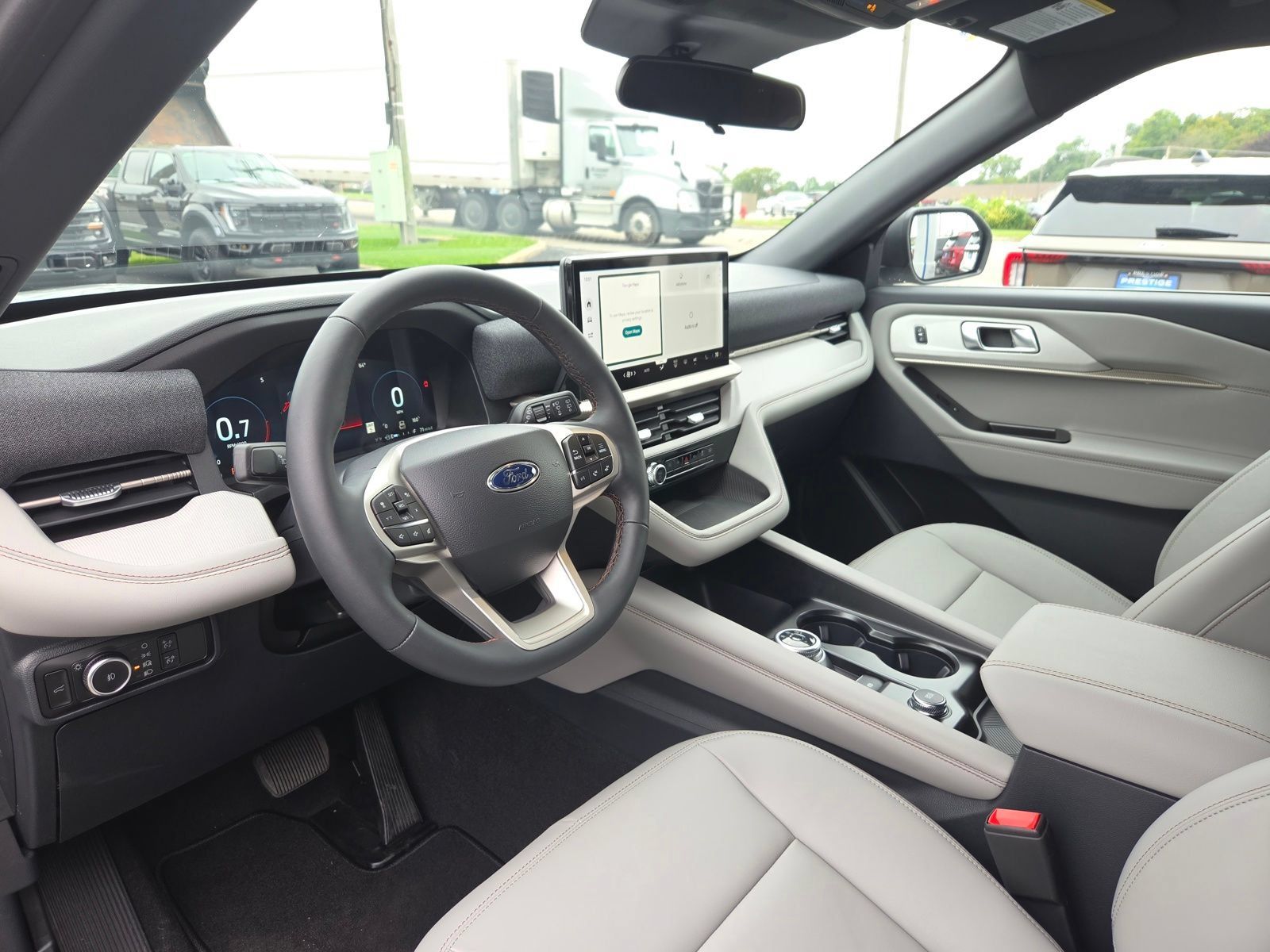 New 2027 Ford Explorer Active w/ Active Comfort Package AWD/4WD image 9