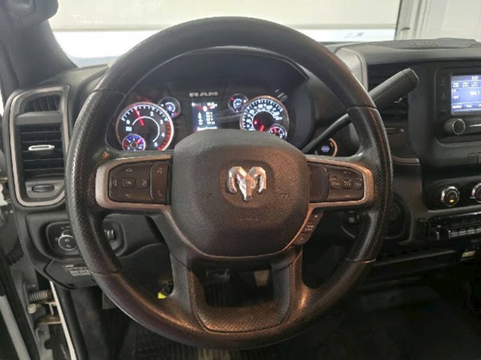 Used 2024 RAM 2500 Tradesman w/ Chrome Appearance Group AWD/4WD image 14