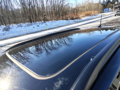 Used 2024 Jeep Compass Limited w/ Elite Group image 28