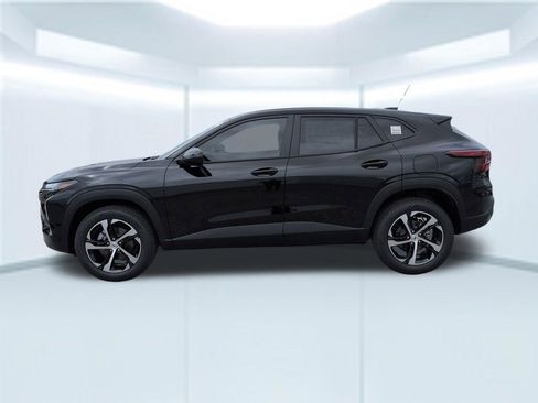 New 2026 Chevrolet Trax RS w/ Driver Confidence Package FWD image 2