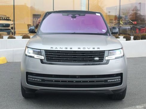 Used 2023 Land Rover Range Rover SE image 8