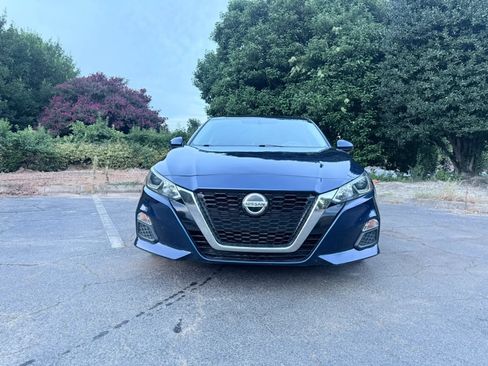 Used 2019 Nissan Altima 2.5 S FWD image 3