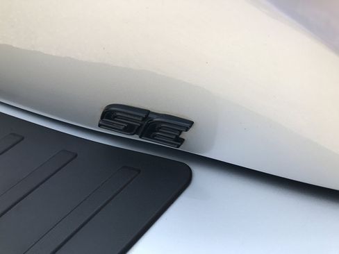 Used 2024 Toyota Corolla SE w/ SE Package FWD image 9