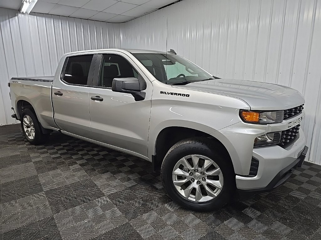 Used 2021 Chevrolet Silverado 1500 Custom w/ LPO, Dark Essentials Package AWD/4WD image 7