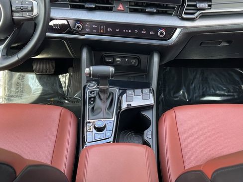 Used 2023 Kia Sportage SX image 43