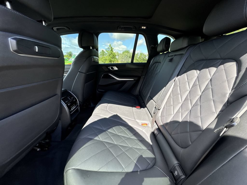 Used 2025 BMW X5 M60i w/ Climate Comfort Package AWD/4WD image 25