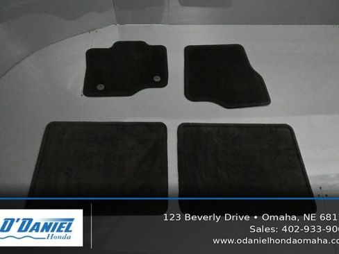Used 2016 Ford F150 XLT w/ Equipment Group 302A Luxury AWD/4WD image 38