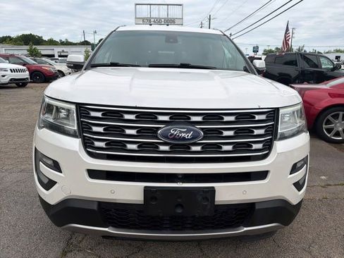 Used 2017 Ford Explorer Limited w/ Equipment Group 301A AWD/4WD image 5