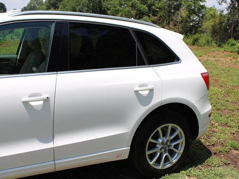 Used 2012 Audi Q5 2.0T Premium AWD/4WD image 10
