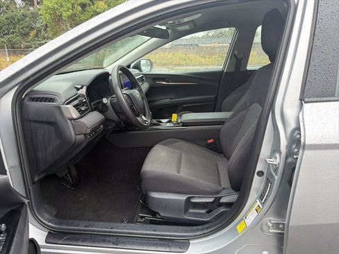 Used 2025 Toyota Camry LE FWD image 21