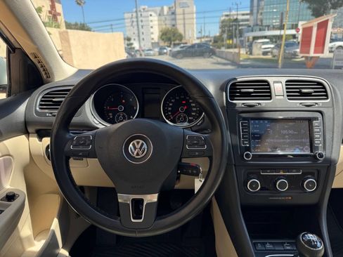 Used 2010 Volkswagen Jetta TDI FWD image 18