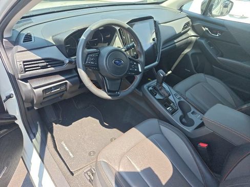 Used 2024 Subaru Crosstrek 2.5i Limited w/ Popular Package #3A AWD/4WD image 10