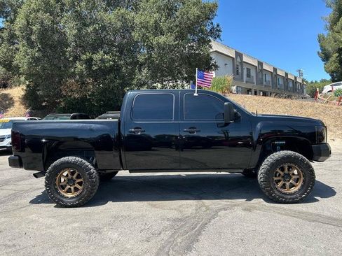 Used 2007 Chevrolet Silverado 1500 LT w/ 2LT Audio Package AWD/4WD image 3