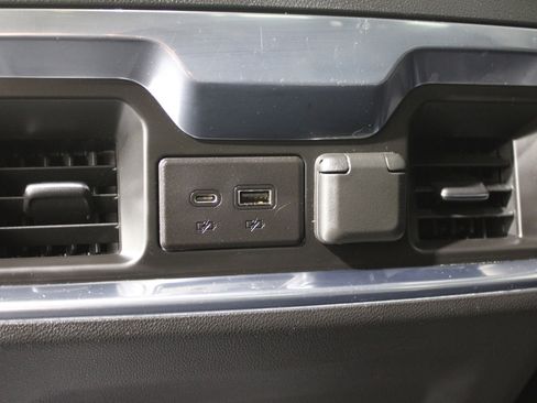 Used 2022 Chevrolet Silverado 2500 LTZ w/ LTZ Plus Package image 25