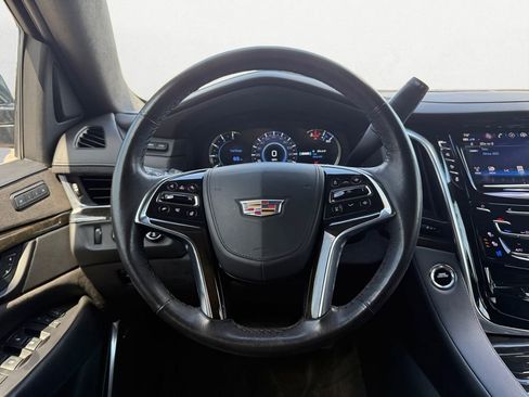 Used 2020 Cadillac Escalade Platinum AWD/4WD image 10