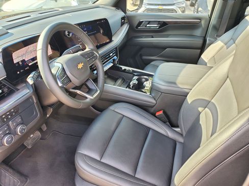 Used 2025 Chevrolet Tahoe LT image 20