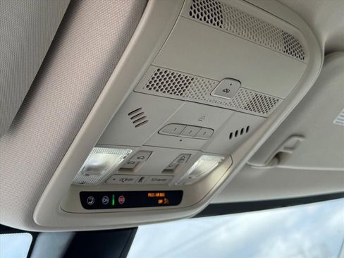 Used 2021 Cadillac XT5 Premium Luxury image 25