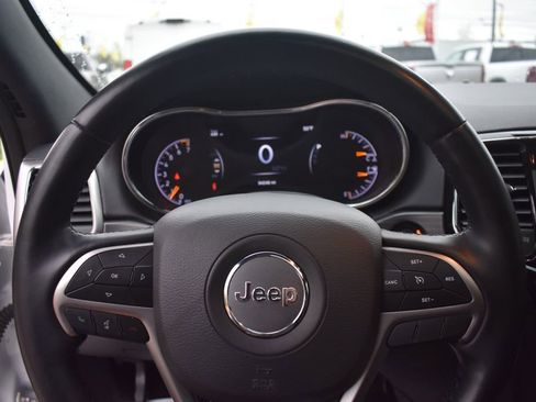 Used 2022 Jeep Grand Cherokee Laredo X AWD/4WD image 33