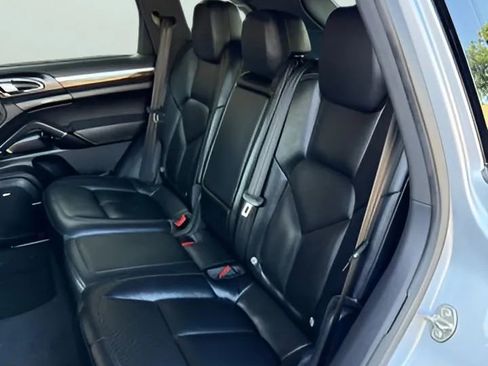 Used 2016 Porsche Cayenne S AWD/4WD image 16