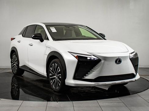 New 2026 Lexus RZ 450e AWD image 5