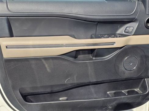 Used 2022 Ford Expedition Max XLT RWD image 31