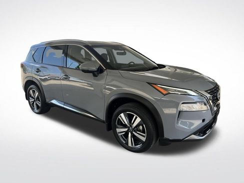 Used 2023 Nissan Rogue SL AWD/4WD image 3