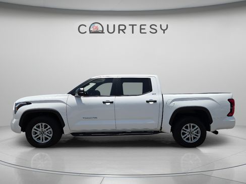 Certified 2026 Toyota Tundra SR5 w/ SR5 Convenience Package RWD image 2