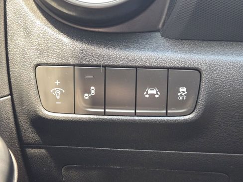 Used 2019 Hyundai Kona SEL FWD image 23