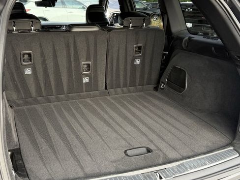 Used 2023 Jeep Grand Cherokee Overland w/ Adv Protech Group III image 25