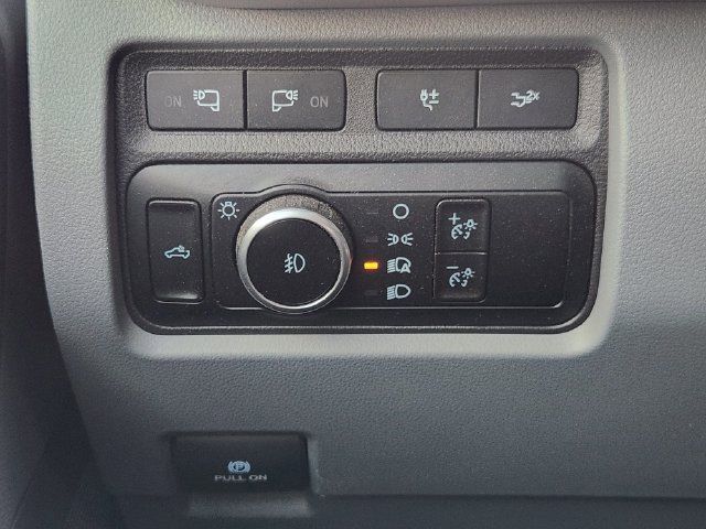 Used 2024 Ford F250 XLT w/ Black Appearance Package AWD/4WD image 20