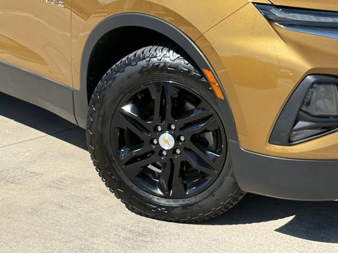 Used 2019 Chevrolet Blazer LT AWD/4WD image 2