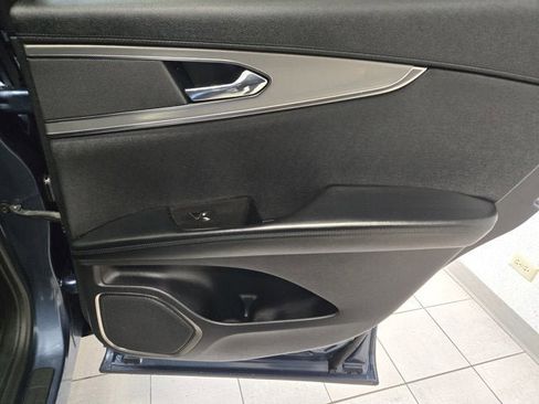 Used 2019 Lincoln Nautilus Select image 8