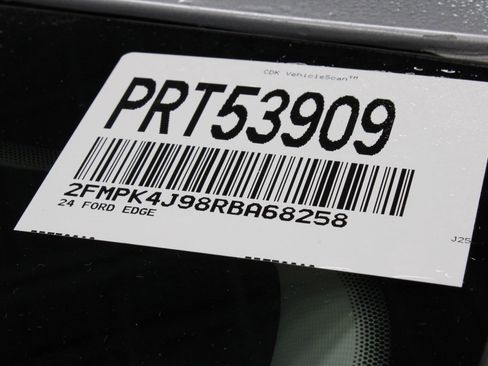 Certified 2024 Ford Edge SEL image 35