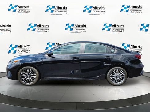 Used 2023 Kia Forte GT-Line w/ GT-Line Premium Package FWD image 2