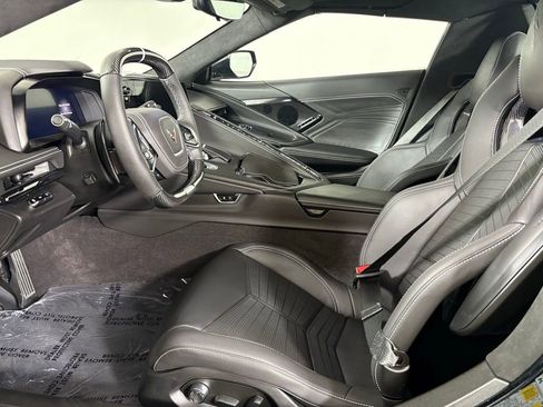 Used 2025 Chevrolet Corvette E-Ray w/ Stealth Interior Trim Package AWD/4WD image 21